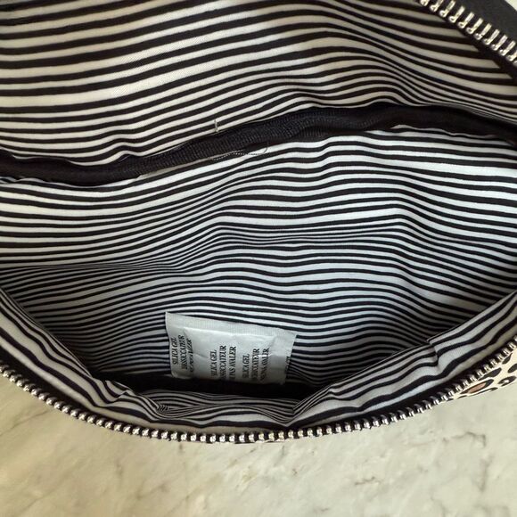 Brighton "Wild Cat" Belt/Sling Bag Lightweight Versatile adjustable strap NWOT - Picture 10 of 10